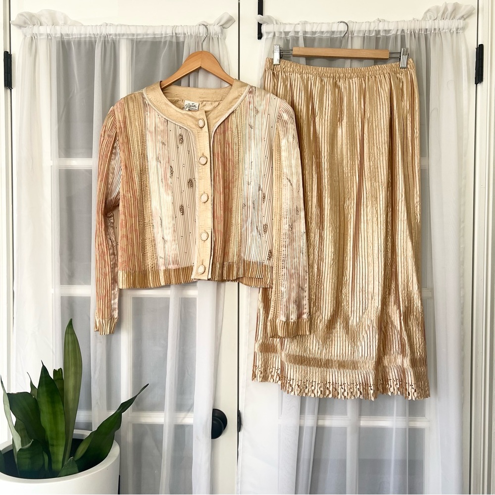 Jeanne Marc Vintage Pleated Blazer Jacket and Laser Cut Skirt Set Sz Medium